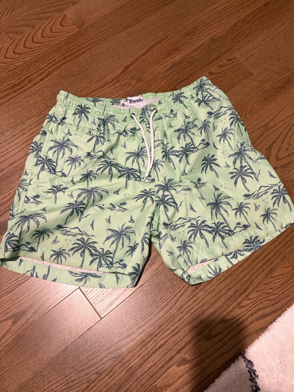 Trunk Swim & Surft Light Green Palm-Print Swim trunks size large